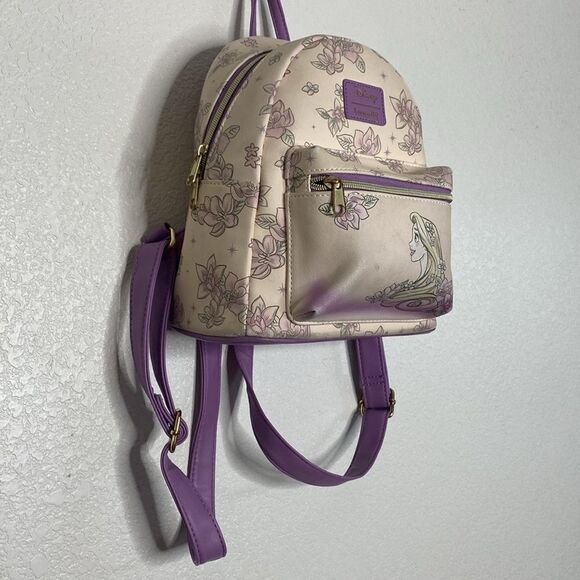 DISNEY Loungefly Women’s Small Backpack OS - Picture 3 of 8